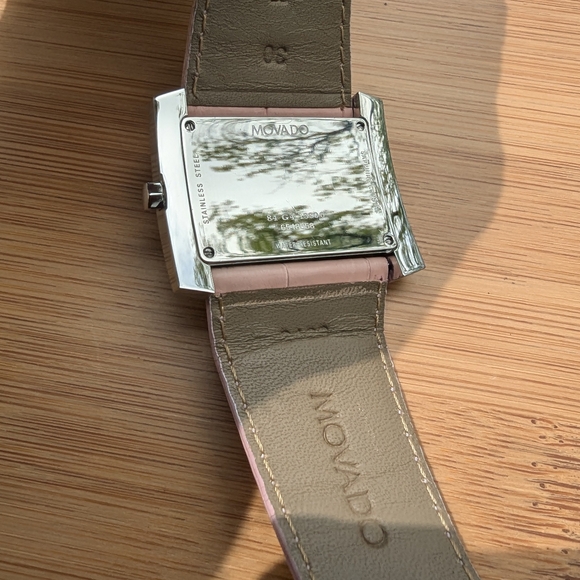 Movado Watch Women's NEW - Picture 10 of 13